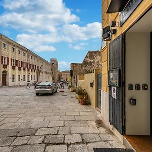 Martini Castello Centro Storico Appartamento